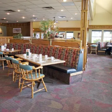 Best Western Plus Emerald Isle Hotel