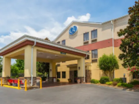 Comfort Suites Hotels in Cordova