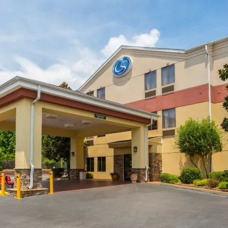 Comfort Suites