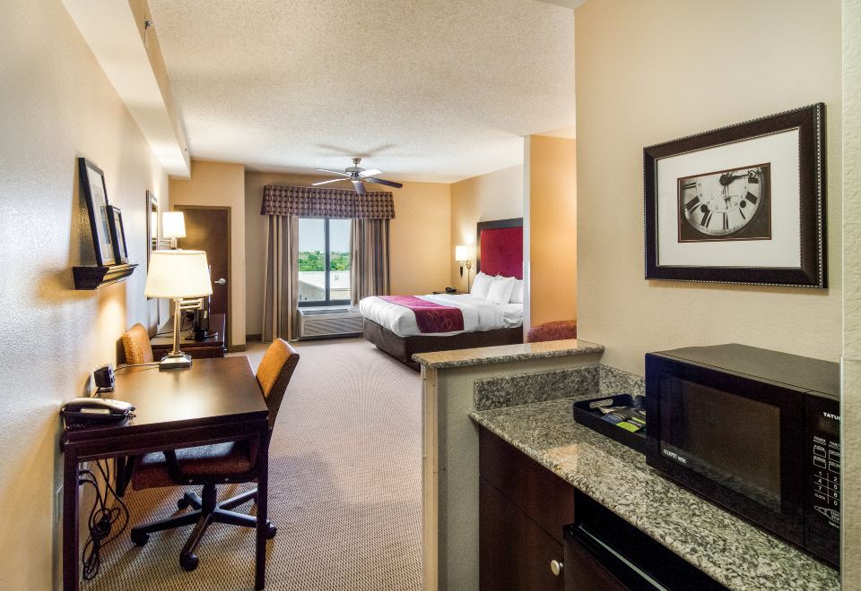 컴포트 스위트 DFW 노스/그레이프바인