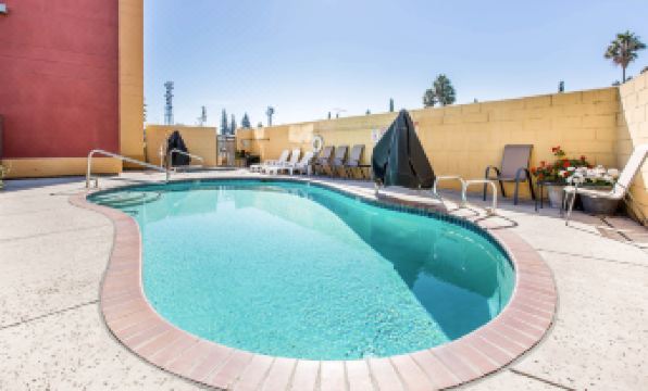 Comfort Suites Downtown Sacramento