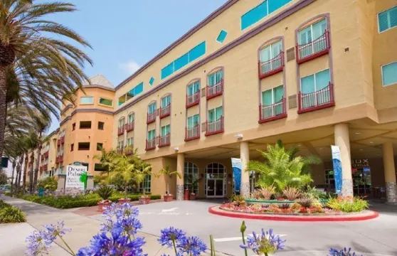 沙漠棕櫚套房酒店