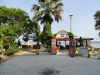 Captain's Beach Boutique Apartments Hotels in Потос