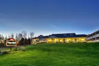 Days Inn by Wyndham Petoskey