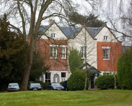 Coulsdon Manor Hotel and Golf Club Hotels in Croydon