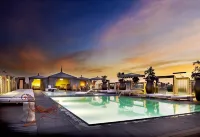 SLS Hotel, a Luxury Collection Hotel, Beverly Hills - 5-Star