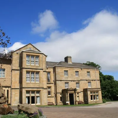 Weetwood Hall Estate Отели рядом с достопримечательностью «Стадион «Хедингли»»