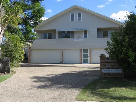 Saltwater Villas - Pet Friendly Accommodation Отели рядом с достопримечательностью «Мулулаба Бич»