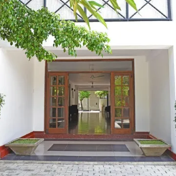 The Villa in Lavinia Отели рядом с достопримечательностью «Mt Lavinia Beach»