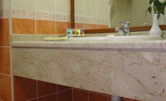 Al Diar Mina Hotel