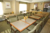 La Quinta Inn & Suites by Wyndham Baltimore BWI Airport - Frühstück