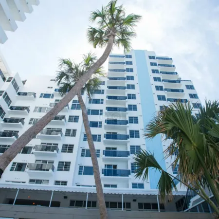 ANDAZ MIAMI BEACH, BY HYATT