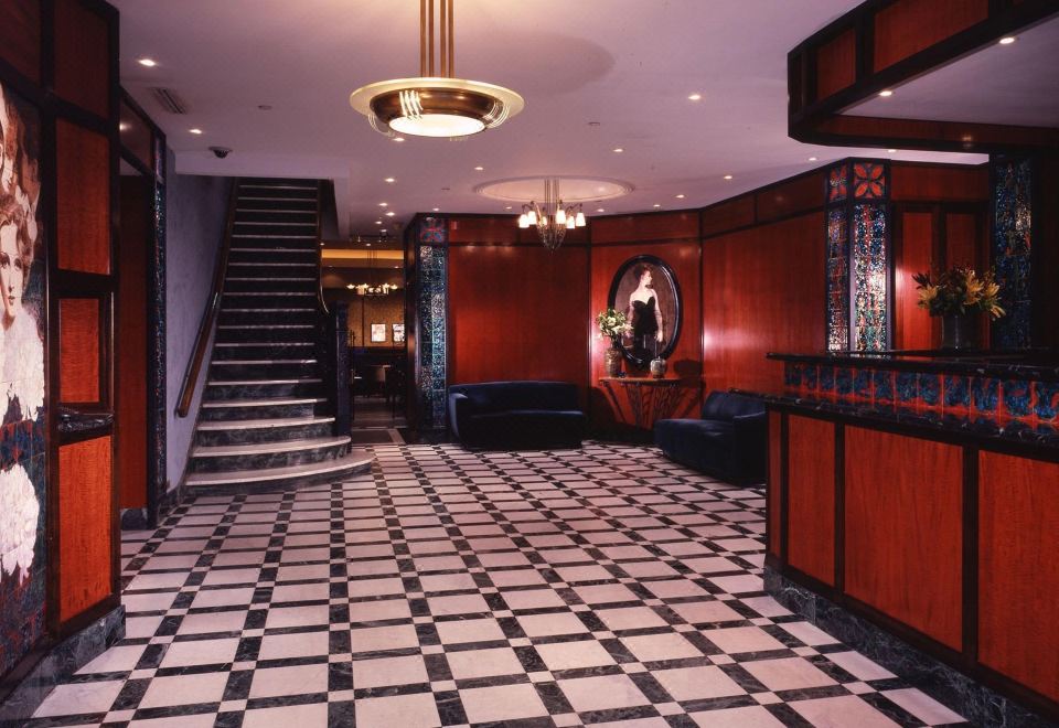 워싱턴 스퀘어 호텔 위치