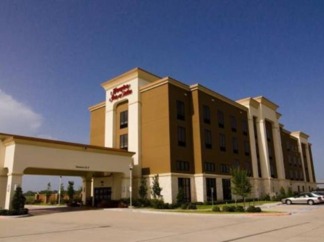 wyndham hotels in league city tx