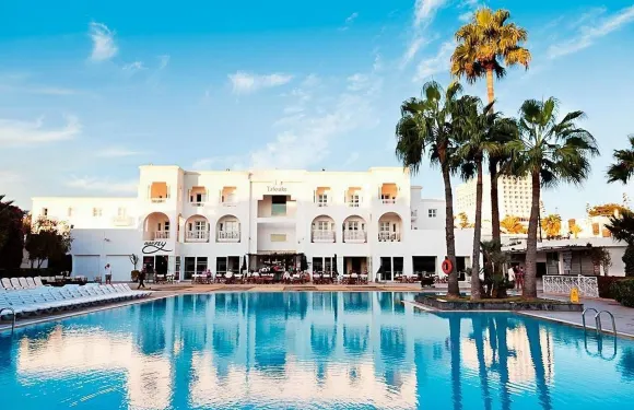 皇家塔弗特海灘得可麥侖度假村-全包