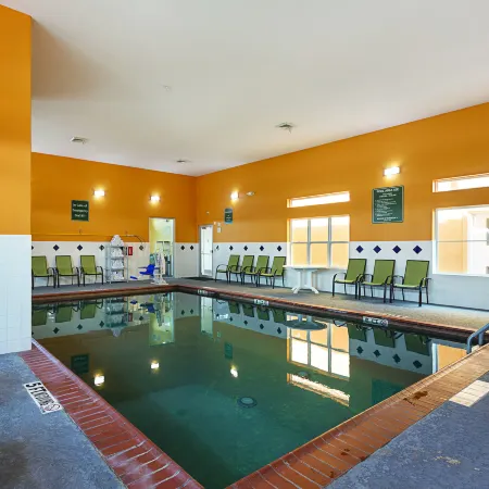 La Quinta Inn & Suites by Wyndham Houston Channelview