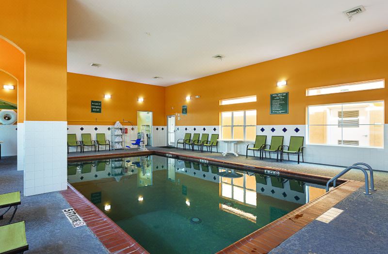 La Quinta Inn & Suites by Wyndham Houston Channelview photo 3