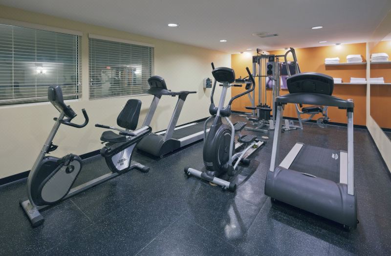 La Quinta Inn & Suites by Wyndham Montgomery photo 5