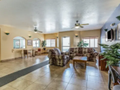 Quality Inn & Suites Salina National Forest Area Hotels in Salina