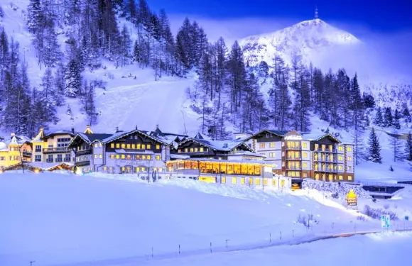 格洛克內林公寓及套房酒店