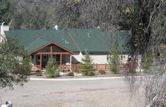 歐克扎尼塔温泉營地3號小屋假日公園