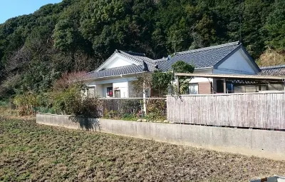 Minshuku Hifumi Hotel dekat Ushibuka Haiya Bridge