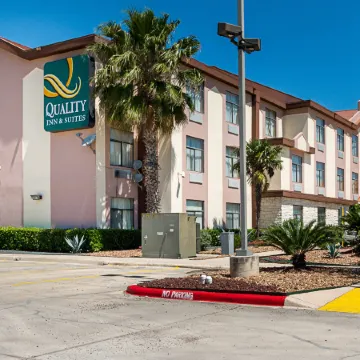 Quality Inn & Suites