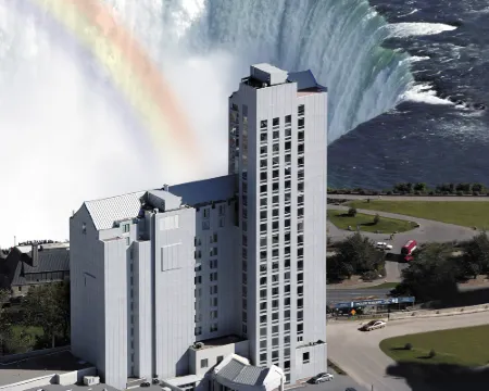 The Oakes Hotel Overlooking the Falls Hotels in Niagara Falls