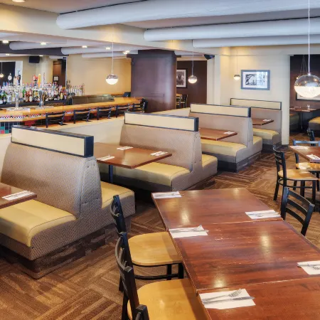 Holiday Inn OTTAWA DWTN - PARLIAMENT HILL by IHG