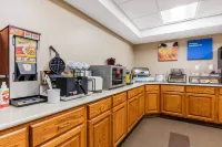 Comfort Inn & Suites Airport - breakfast