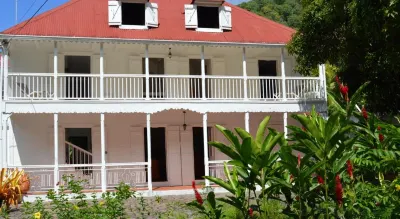 Villa de 6 Chambres Avec Wifi a Vieux Habitants a 3 km de la Plage