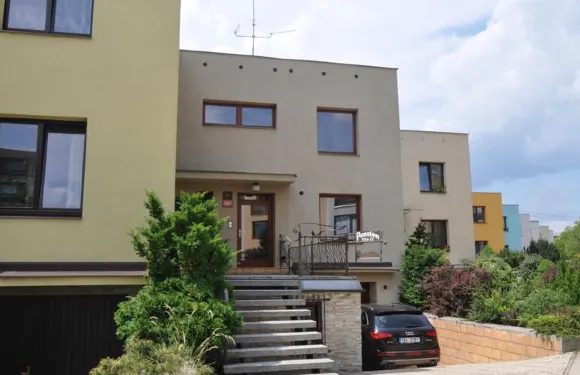 彭齊恩凱米科斯酒店