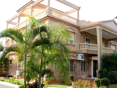 Al Fardous Luxury Vacation Home
