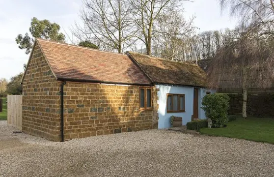 山邊假日小屋酒店