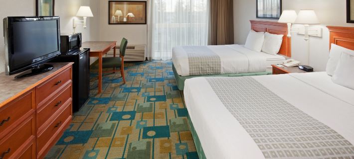 La Quinta Inn & Suites by Wyndham Redding Hotel di Redding