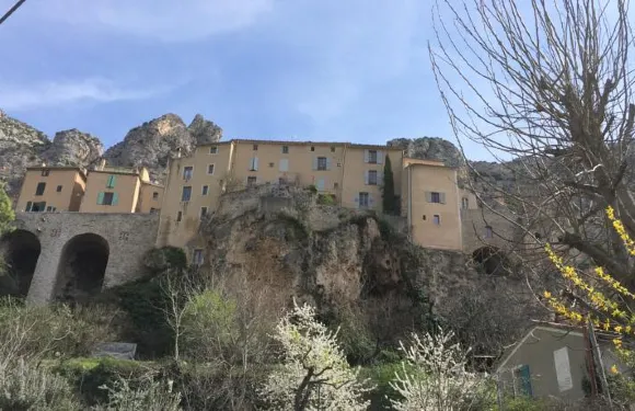 帕提庫里爾德斯魯米爾萊斯公寓