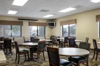 Quality Suites Near West Acres - breakfast
