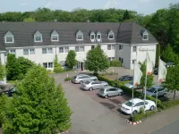 NordWest-Hotel Bad Zwischenahn - parking