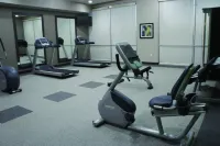 塔爾薩斷箭市拉昆塔温德姆套房酒店 - 健身室/gym room