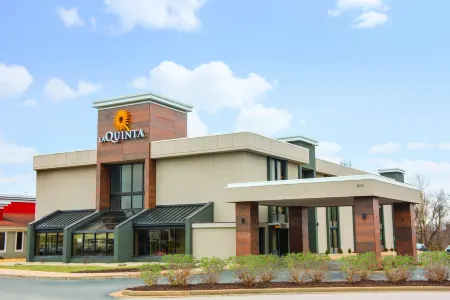 La Quinta Inn & Suites by Wyndham Festus - St. Louis South