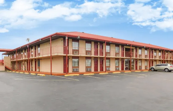 鮑-霍查頓羅德威酒店