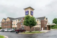 Sleep Inn & Suites Hotels in Север Файет Тауншип