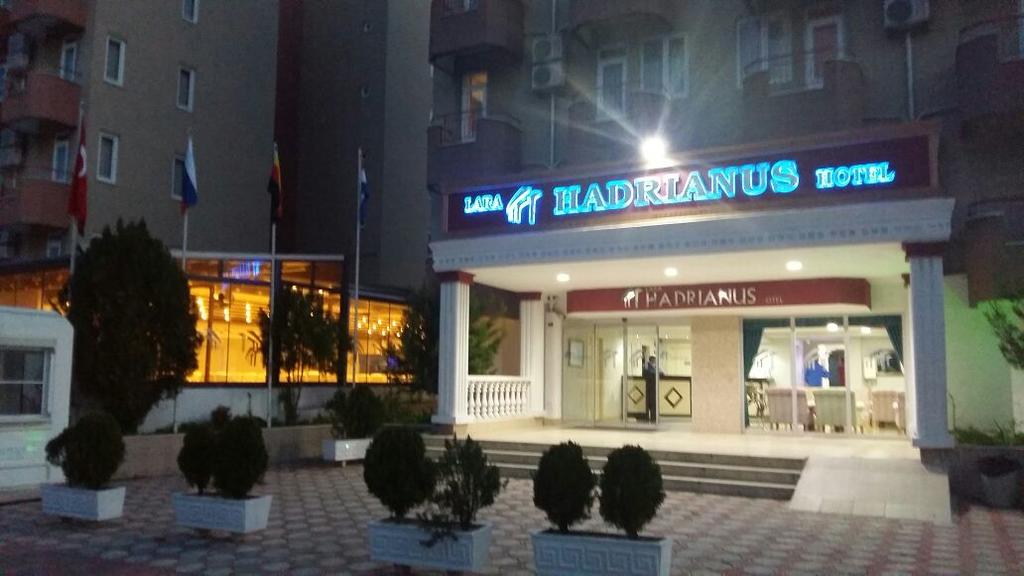 Lara Hadrianus Hotel