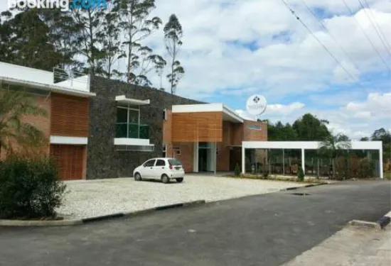 東託斯卡納酒店