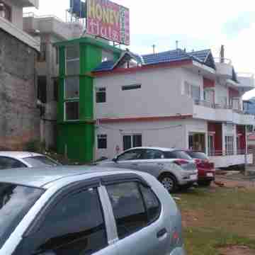 A Ooty Honey Huts Hotel Exterior