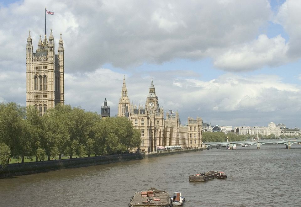 Ibis London Shepherds Bush Hotel Over view