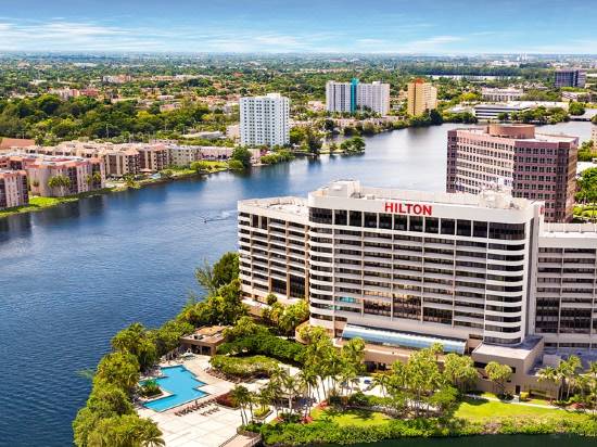 Hotel Hilton Miami Airport Blue Lagoon Miami Trivago Co Uk
