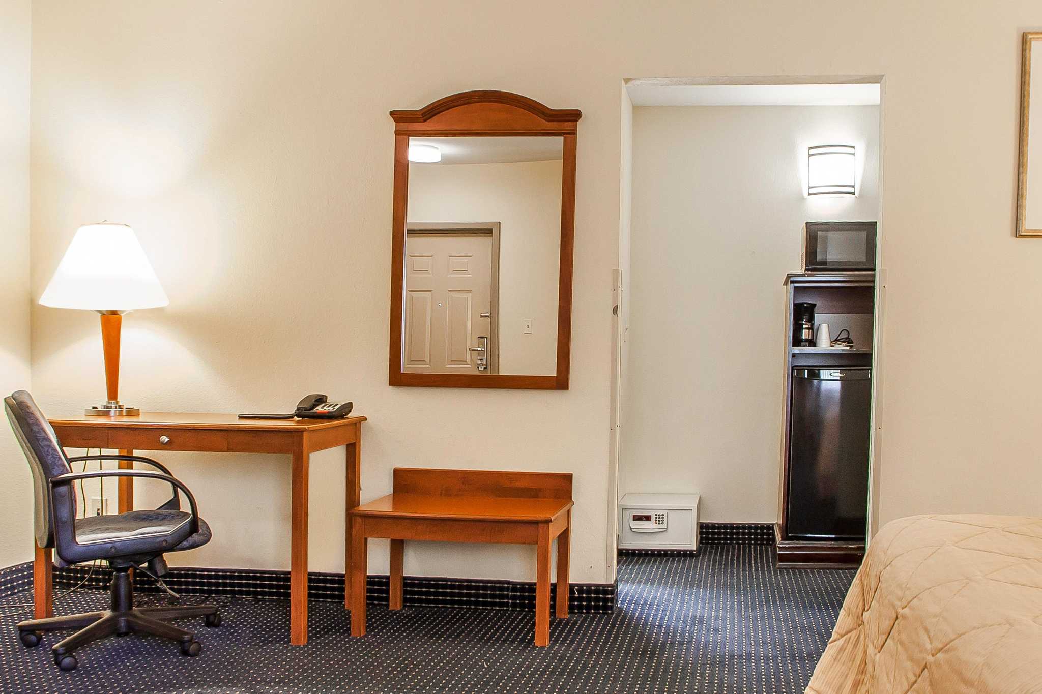 Quality Inn East Windsor - Princeton