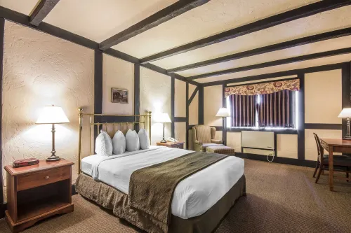 Quality Inn Waddling Dog Hotels in Sidney