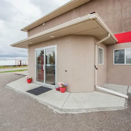 Travel Inn & Suites